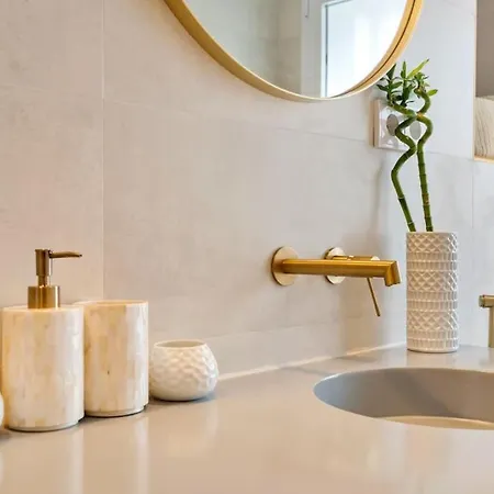 Stylish & Studio 5 Min Puerto Banus Apartment *