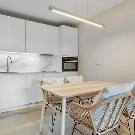 Stylish & Studio 5 Min Puerto Banus *
