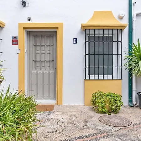 Stylish & Studio 5 Min Puerto Banus Apartment Marbella