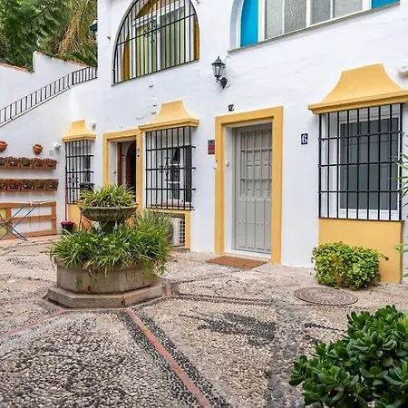 Apartment Stylish & Studio 5 Min Puerto Banus *